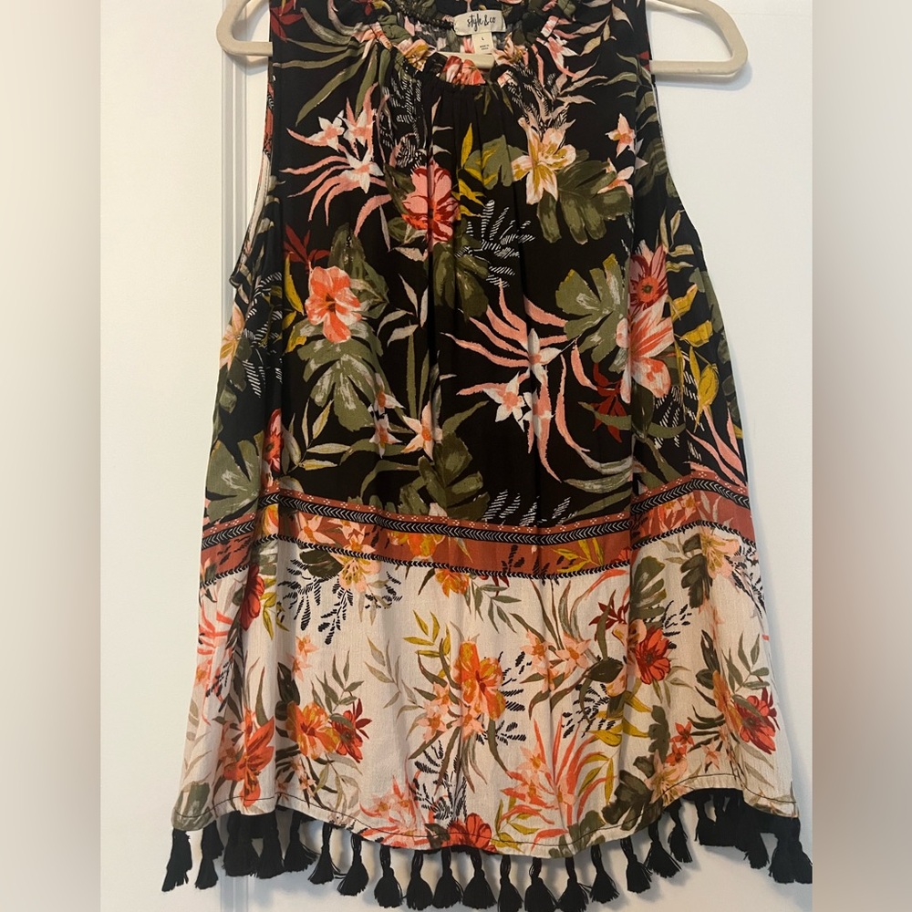 Floral Multicolor Tropical Theme Tank